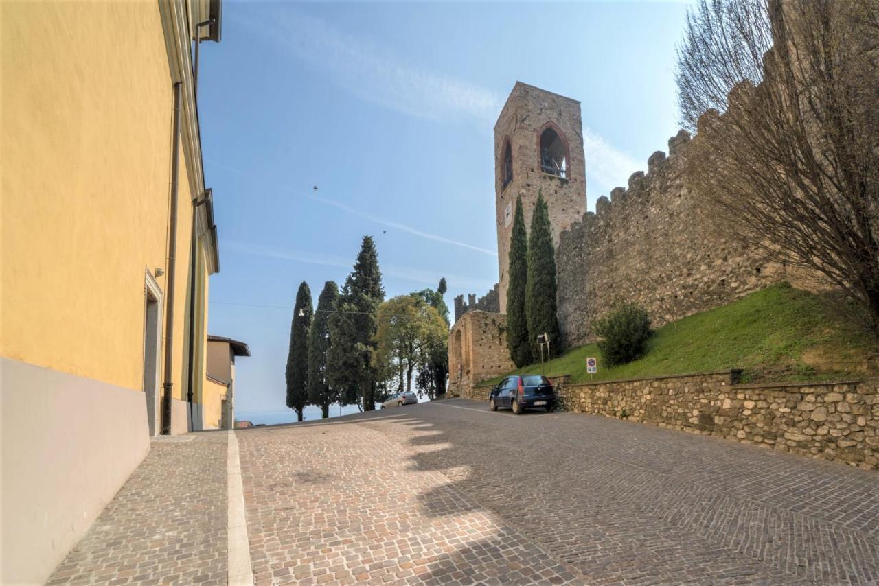 Gardappartamenti Castle Bell Moniga del Garda Kültér fotó
